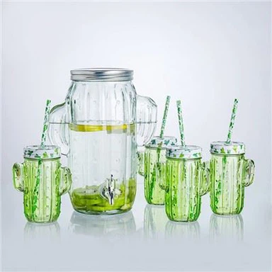 Glass beverage dispenser with spigot