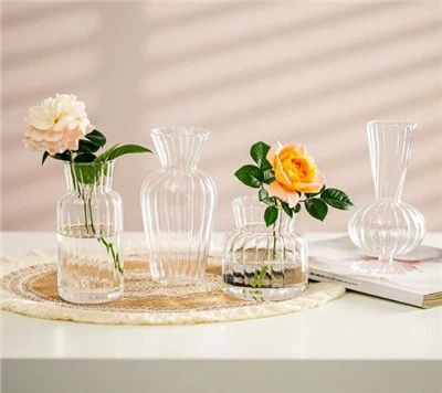 Small Clear Glass Flower Vases